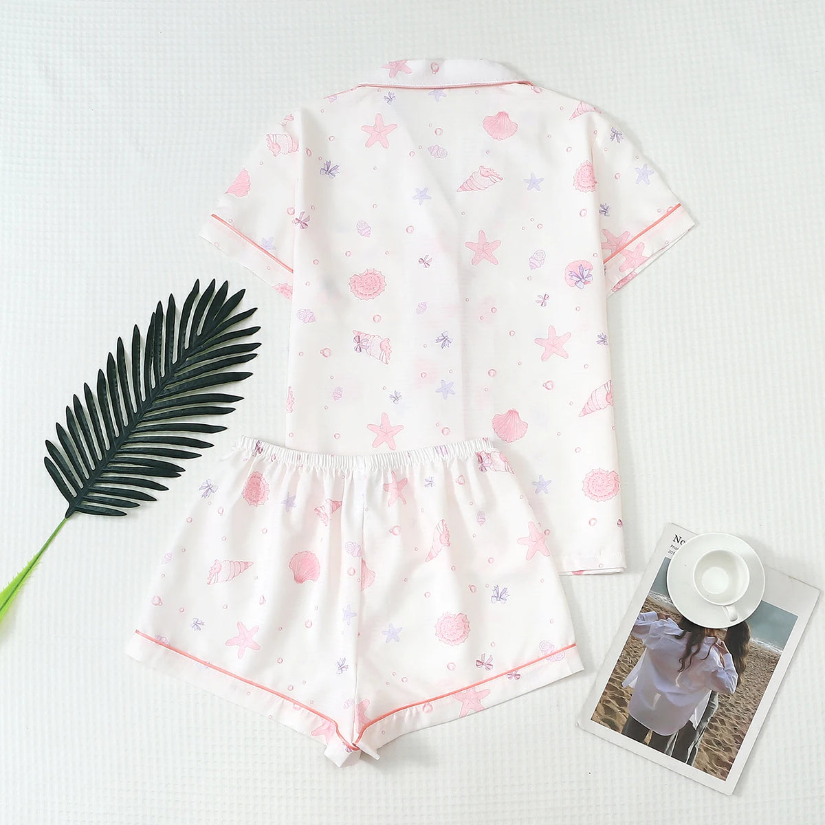 Two-Piece Comfortable Pink Shell and Conch Print Lapel — product photo 2 of 6