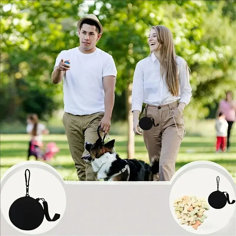 1Pc Silicone Pet Treat Pouch Portable Travel Training — product photo 5 of 6