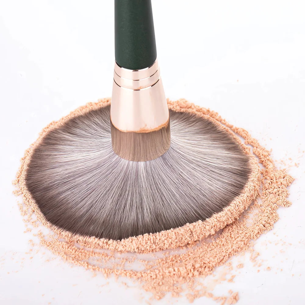 14Pcs Makeup Brush Set with Pouch — product photo 4 of 6