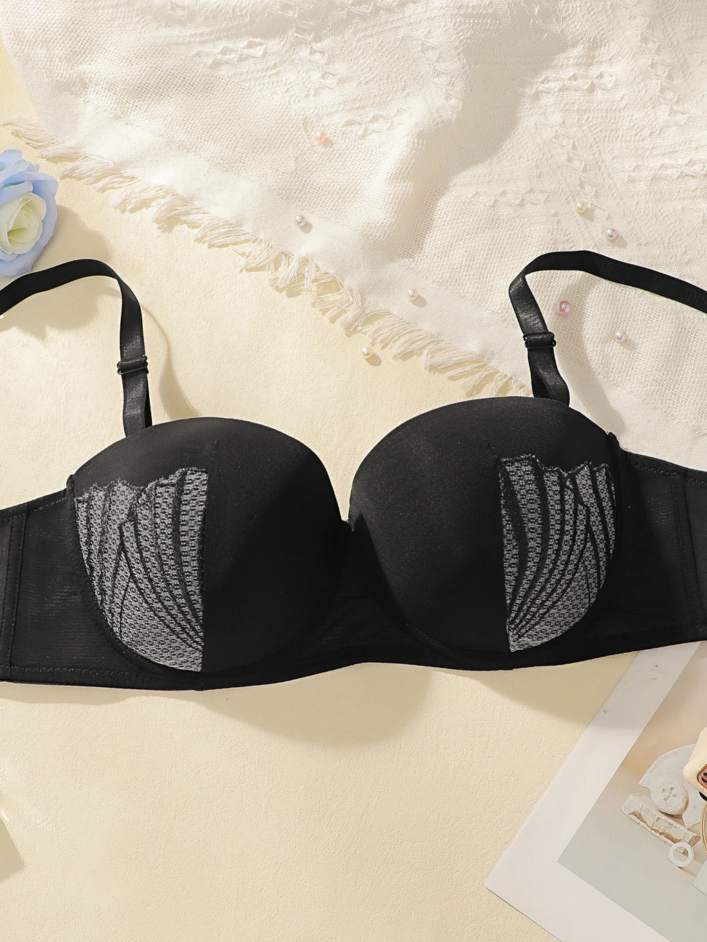 Women's sexy solid color lace plus size bra — product photo 3 of 6