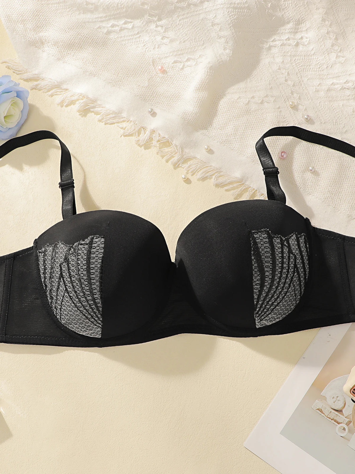 Women's sexy solid color lace plus size bra — product photo 3 of 6
