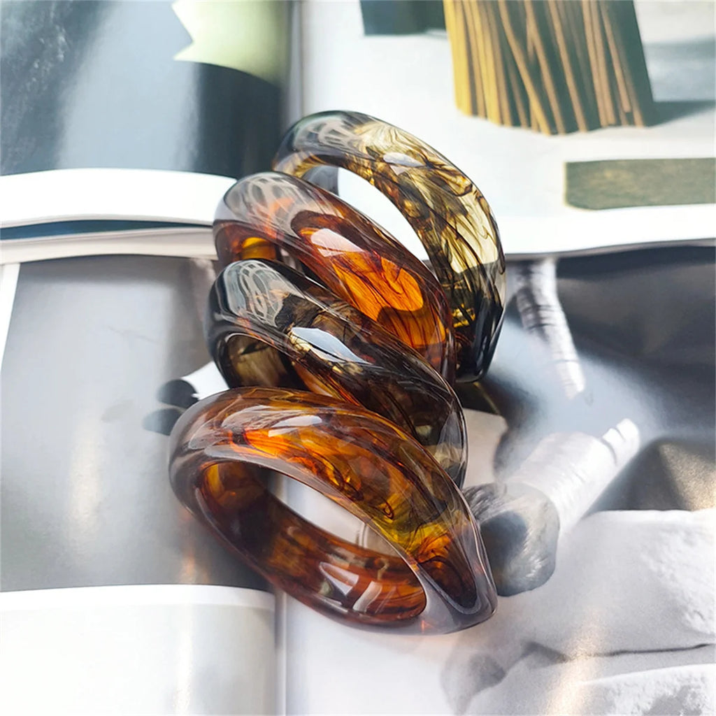 Fashion Irregular Resin Acrylic Bangles for Women Wide — product photo 3 of 6