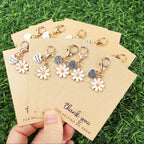 5pcs/10pcs White Chrysanthemum Keychains — product photo 4 of 6