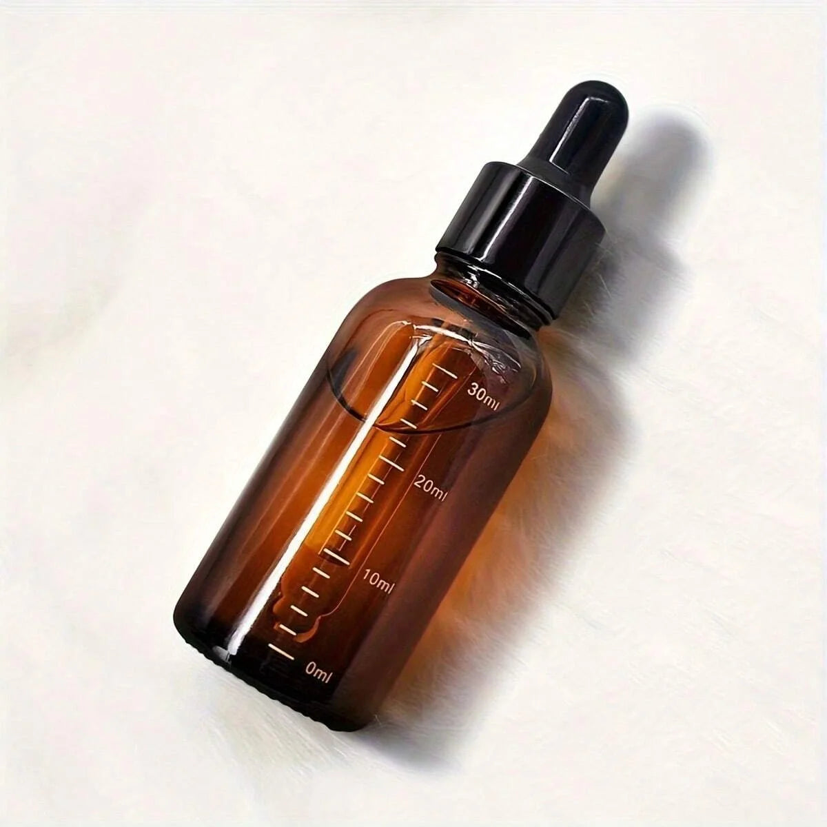 Portable Brown Glass Essential Oil Dropper with Scale — product photo 4 of 6