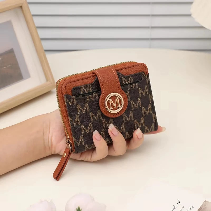 Women's Wallet for Multiple Card Slots — product photo 2 of 6