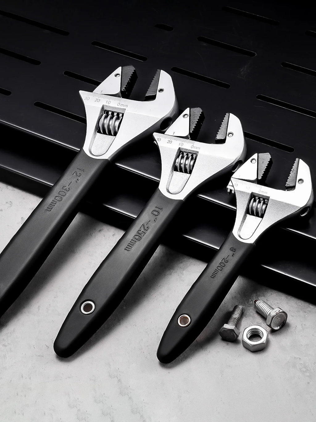 Universal Adjustable Ratchet Wrench Self-Locking Plumbing Pipe Repair — main product photo
