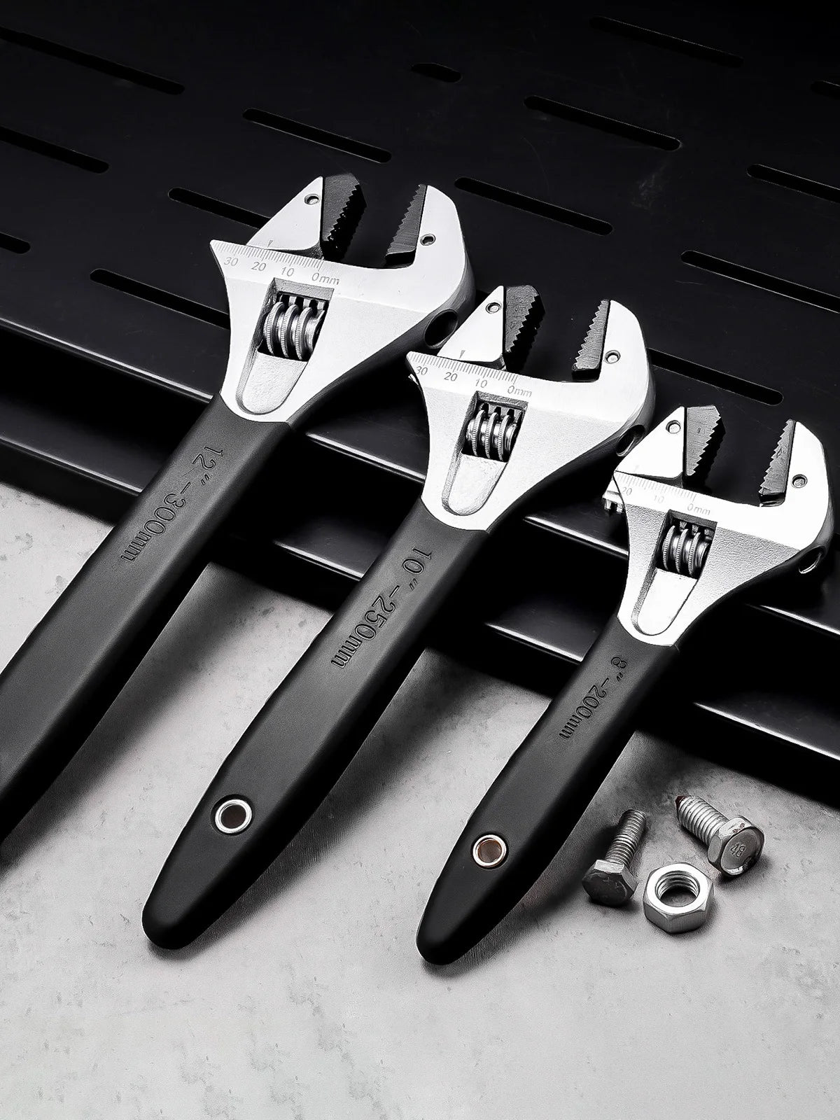 Universal Adjustable Ratchet Wrench Self-Locking Plumbing Pipe Repair — main product photo