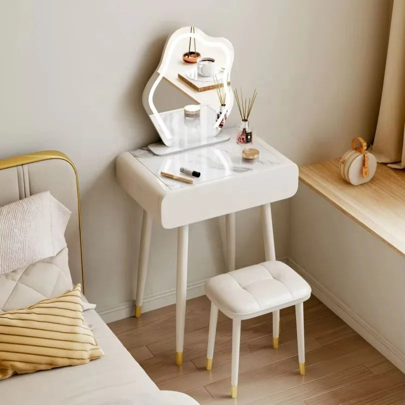 Simple Modern Premium Feeling Home Bedroom Small Cream — product photo 3 of 6