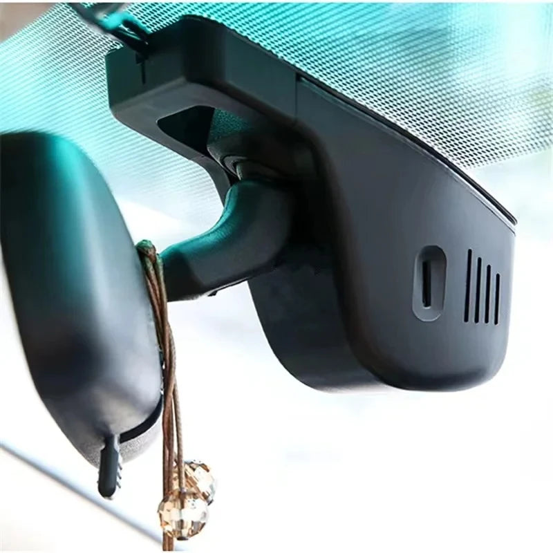 HD 4K 2160P WiFi Car DVR Dash Cam — product photo 3 of 6