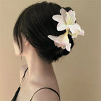 Super Fairy Emulational Lily Flower Hair Claw Clips — product photo 5 of 6