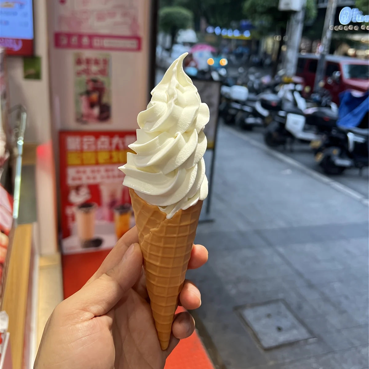 Simulated Ice Cream Cone Model Crispy Cone Model — product photo 3 of 6